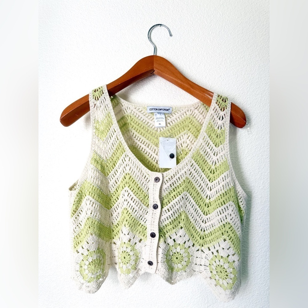 Cotton Emporium NWT Green & Ivory Button Up Crochet Vest Women’s Size XL - Picture 3 of 7
